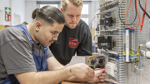 German Opportunity Card go skilled worker 2